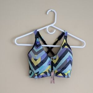 32D Sports Bra Victoria's Secret Sport New With Partial Tag VSX Zip Front